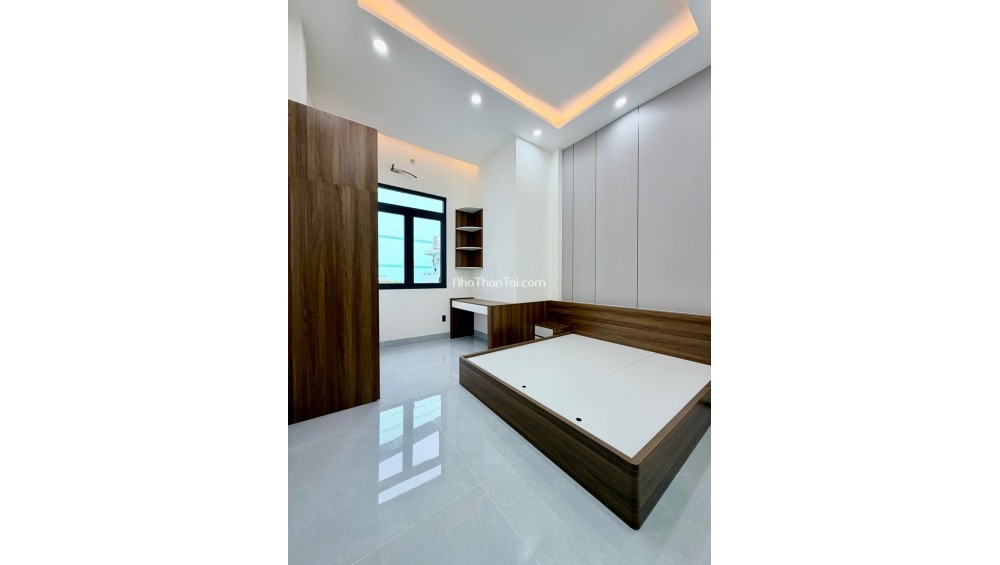 NHÀ MỚI XÓM CHIẾU, QUẬN 4 , 85M2, GIÁ NHỈNH 12,X TỶ